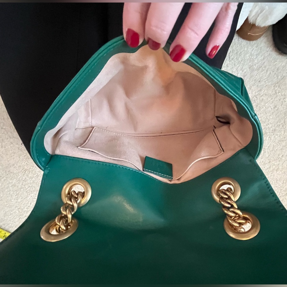 Authentic Gucci Green Shoulder Bag w/ Gold Hardware - Picture 11 of 16
